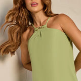 Blusa feminina com corrente dourada